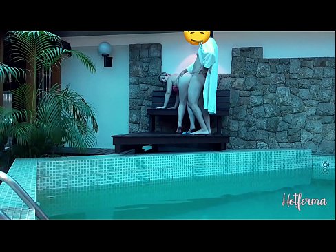 ❤️ Sjef inviterer hushjelp til bassenget, men kunne ikke motstå en varm ❤❌ Sludder på porno no.yespornpics.ru